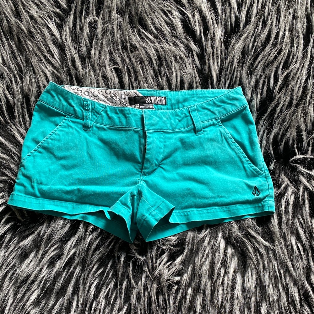 Volcom Shorts size 0/24